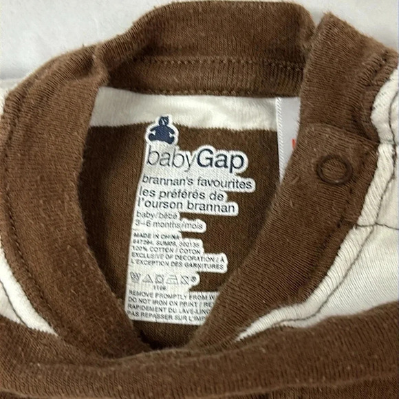 GAP - 2 piece baby outfit/set - pants and shirt. Size 3-6 months - Picture 5 of 5